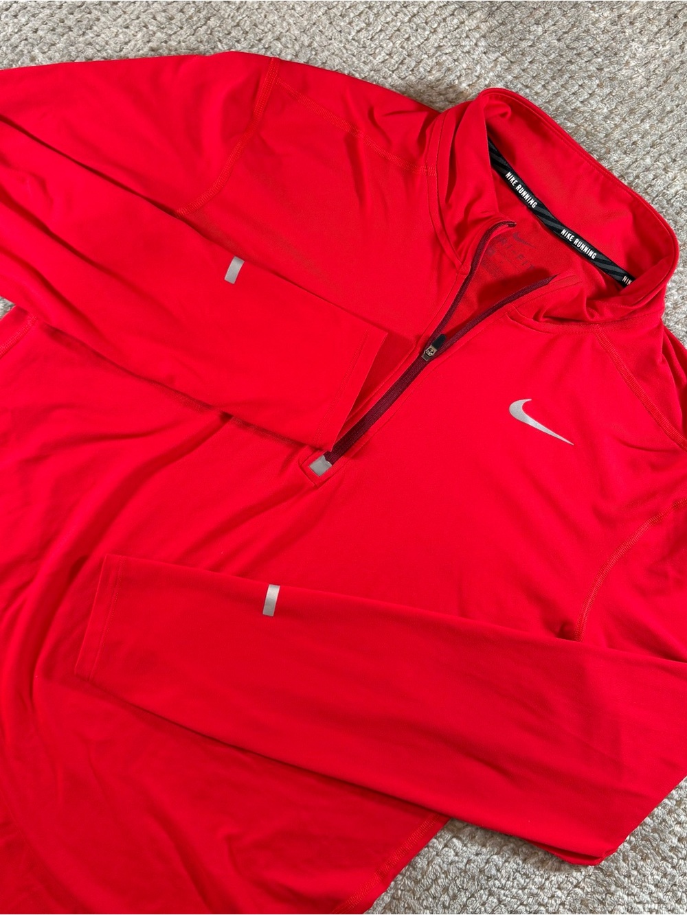 Nike Men M Long Sleeve Dri-Fit Running Quarter Zip Jacket Red Athletic Pullover